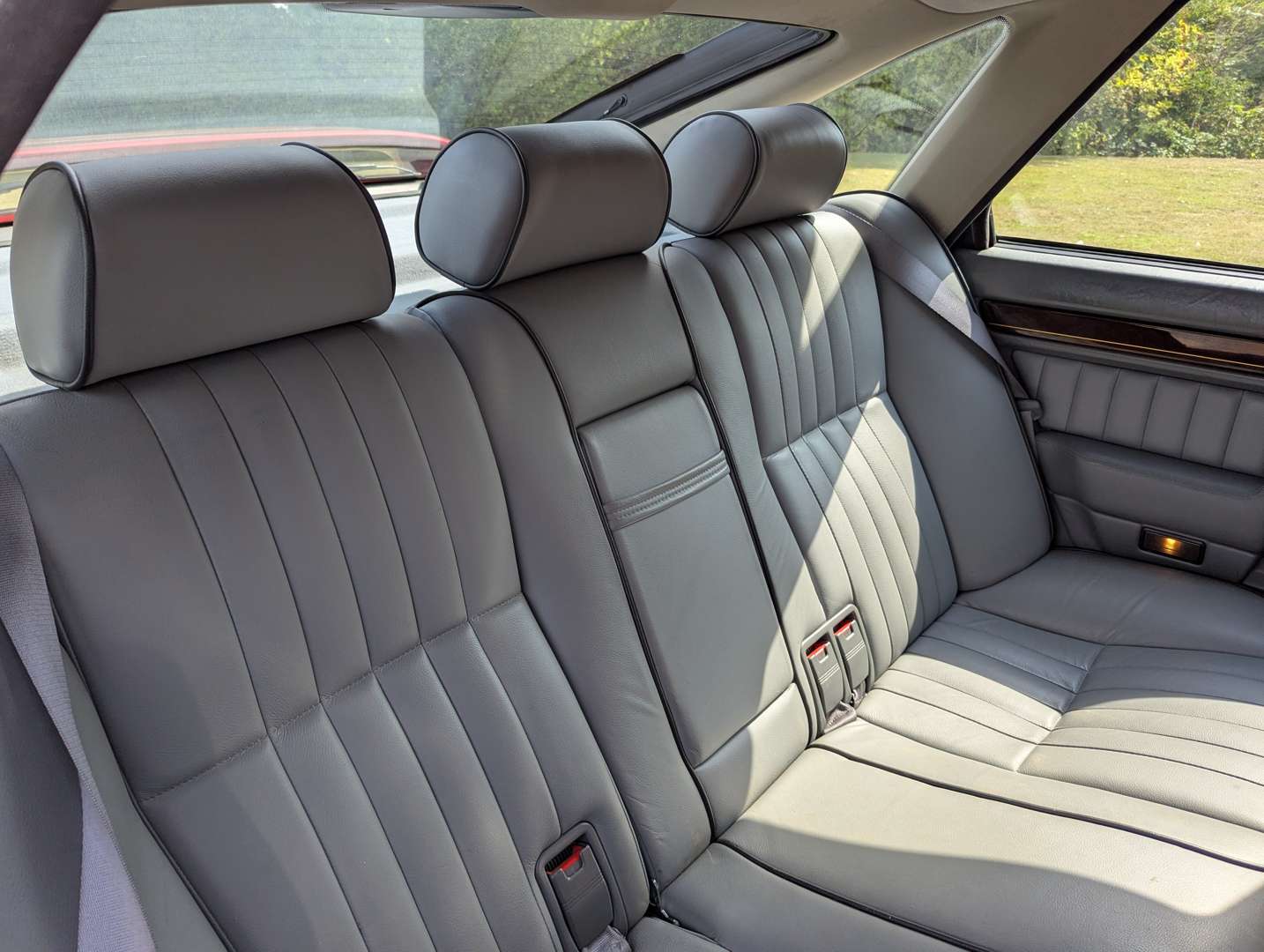 <p>1999 ROVER STERLING AUTO</p>