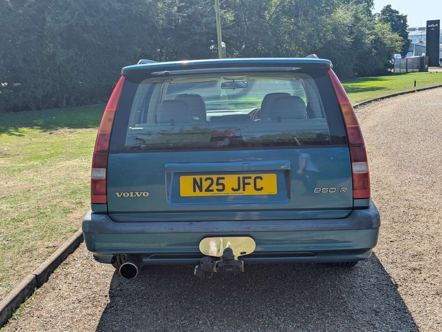 <p>1996 VOLVO 850R ESTATE AUTO</p>