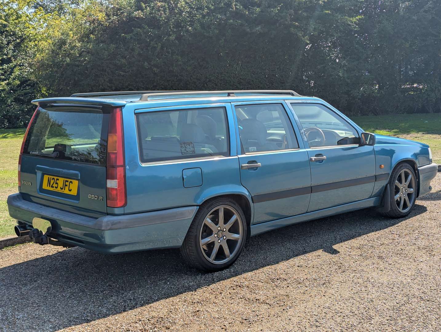 <p>1996 VOLVO 850R ESTATE AUTO</p>