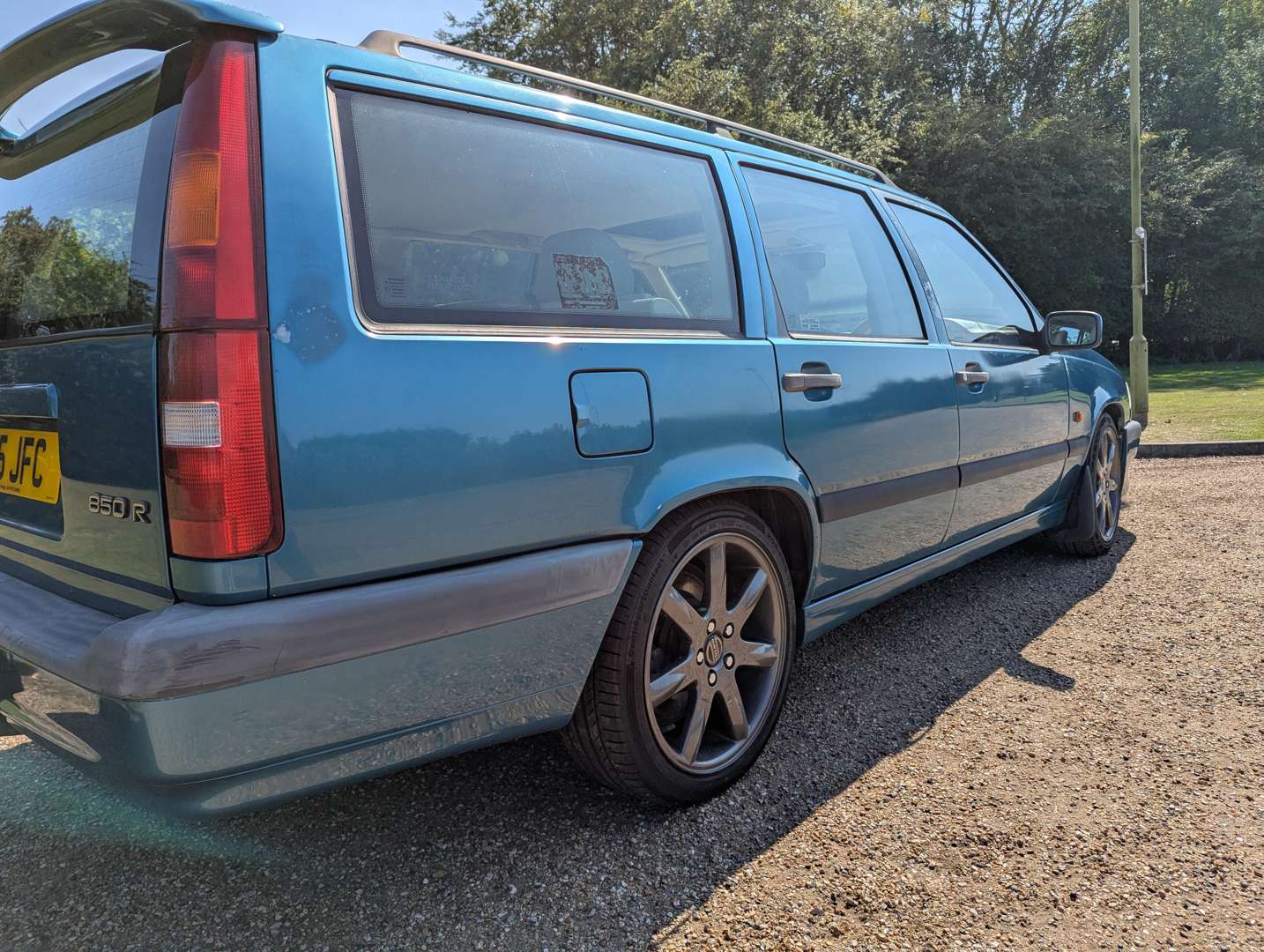 <p>1996 VOLVO 850R ESTATE AUTO</p>
