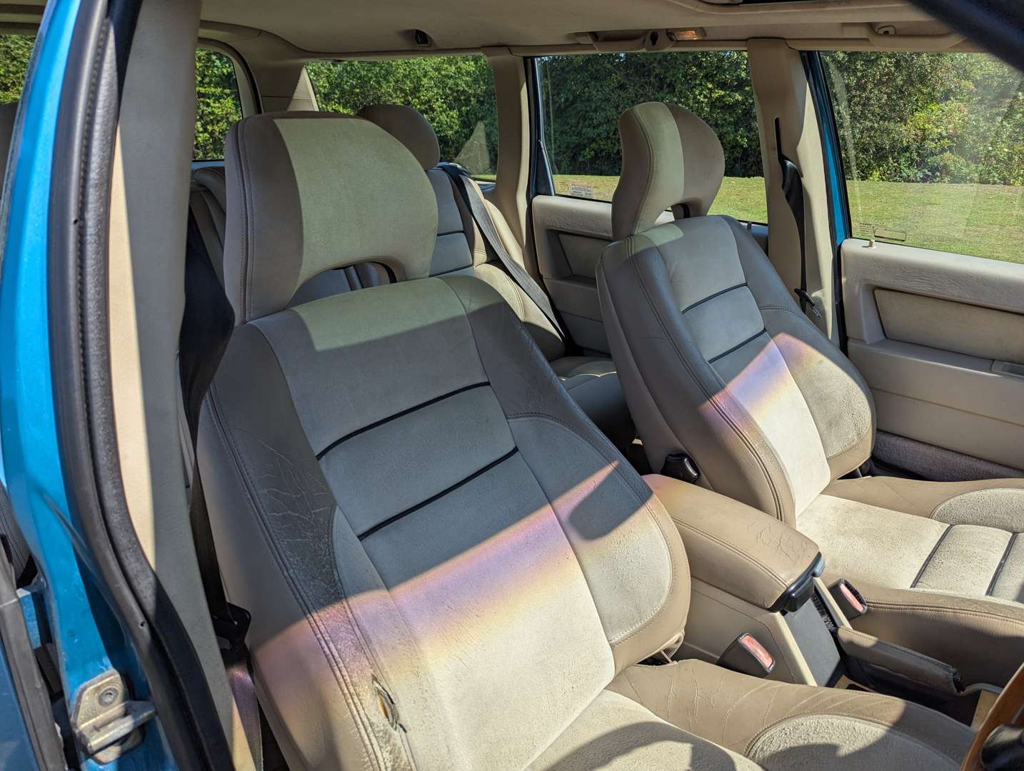 <p>1996 VOLVO 850R ESTATE AUTO</p>