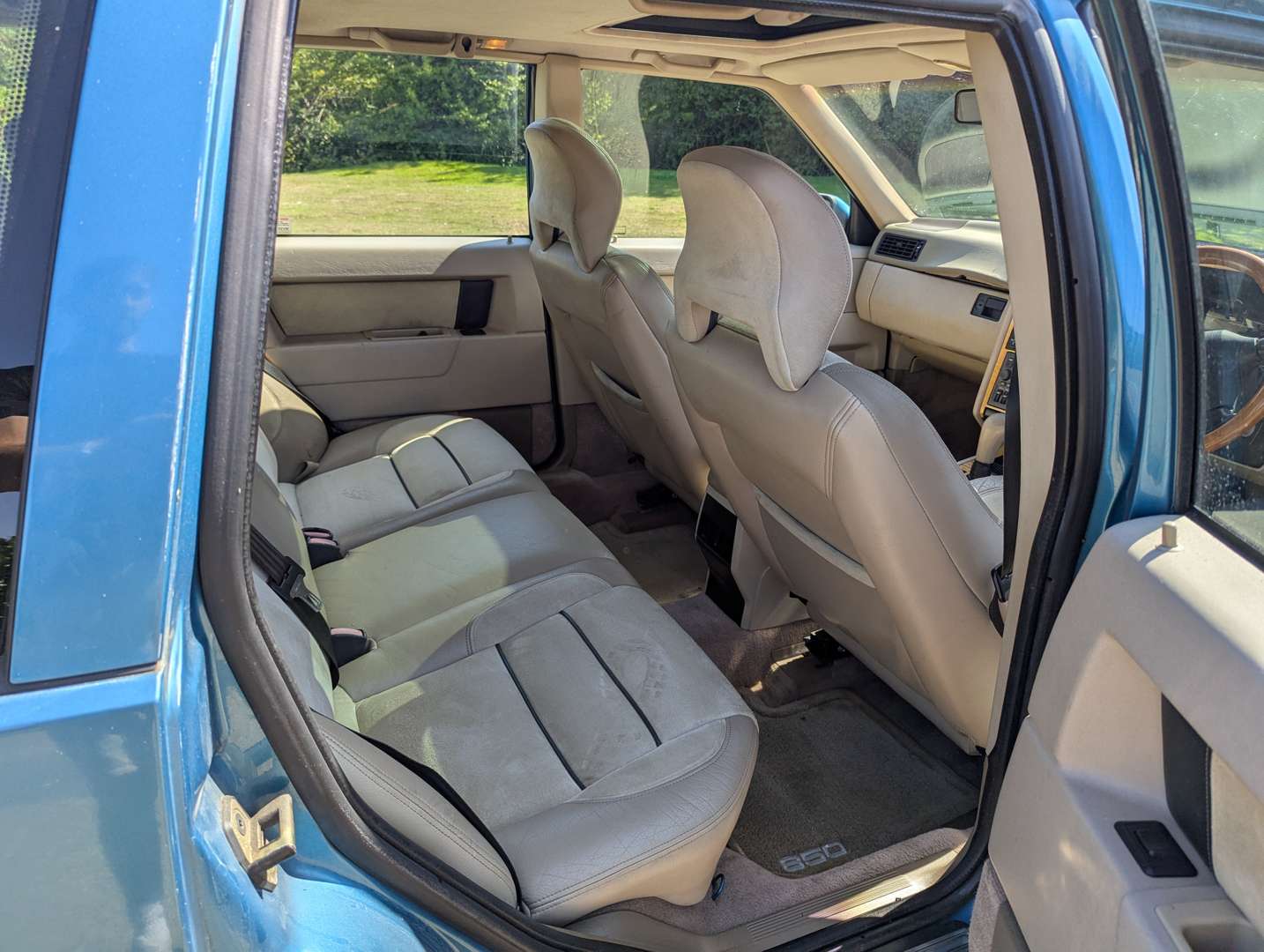 <p>1996 VOLVO 850R ESTATE AUTO</p>