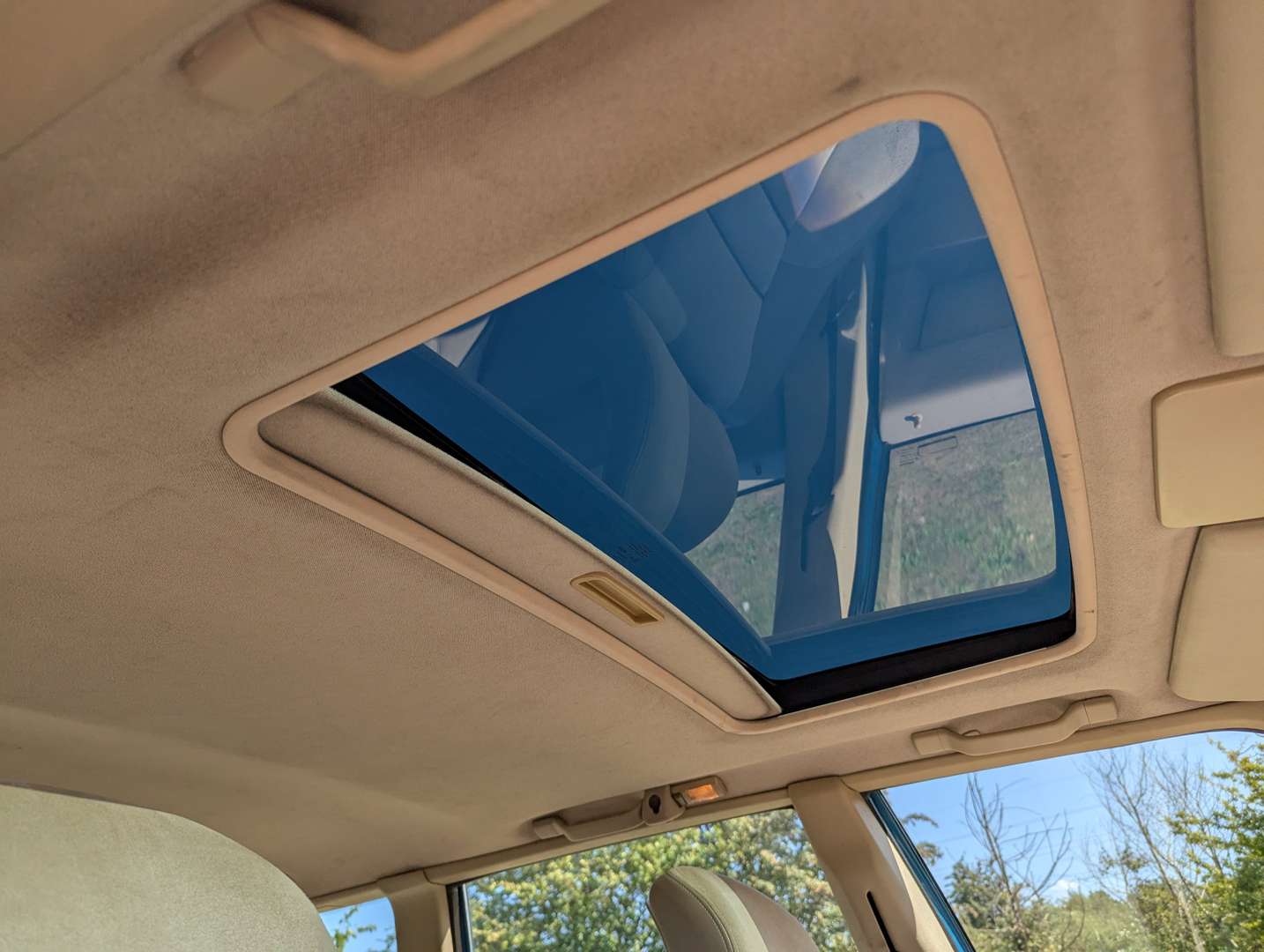 <p>1996 VOLVO 850R ESTATE AUTO</p>