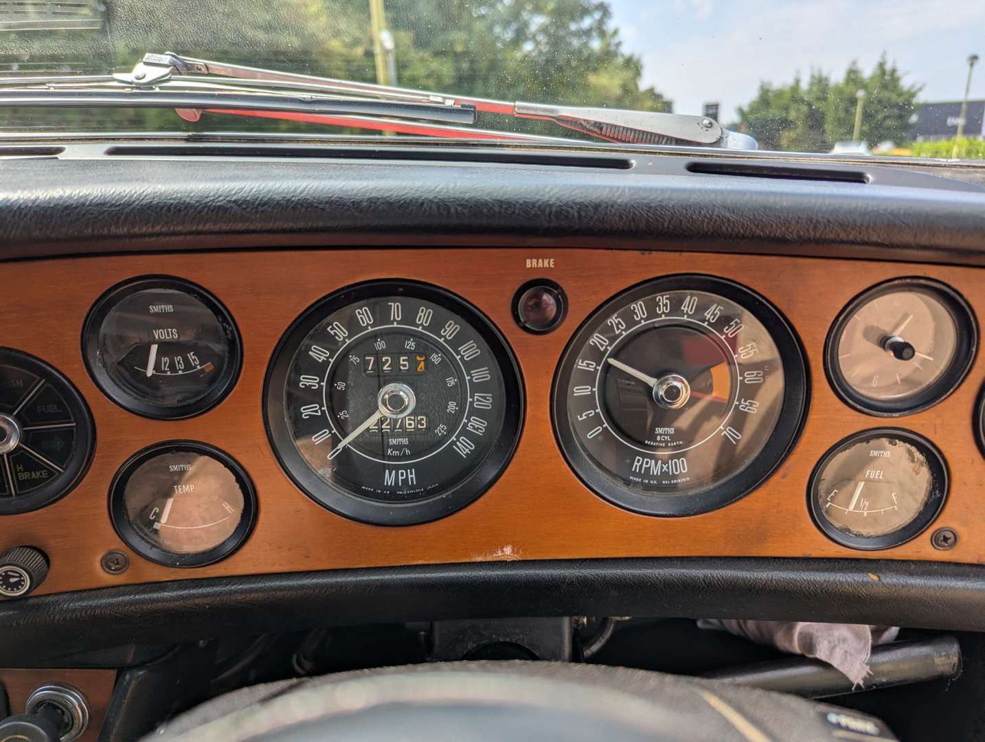 <p>1972 TRIUMPH STAG</p>