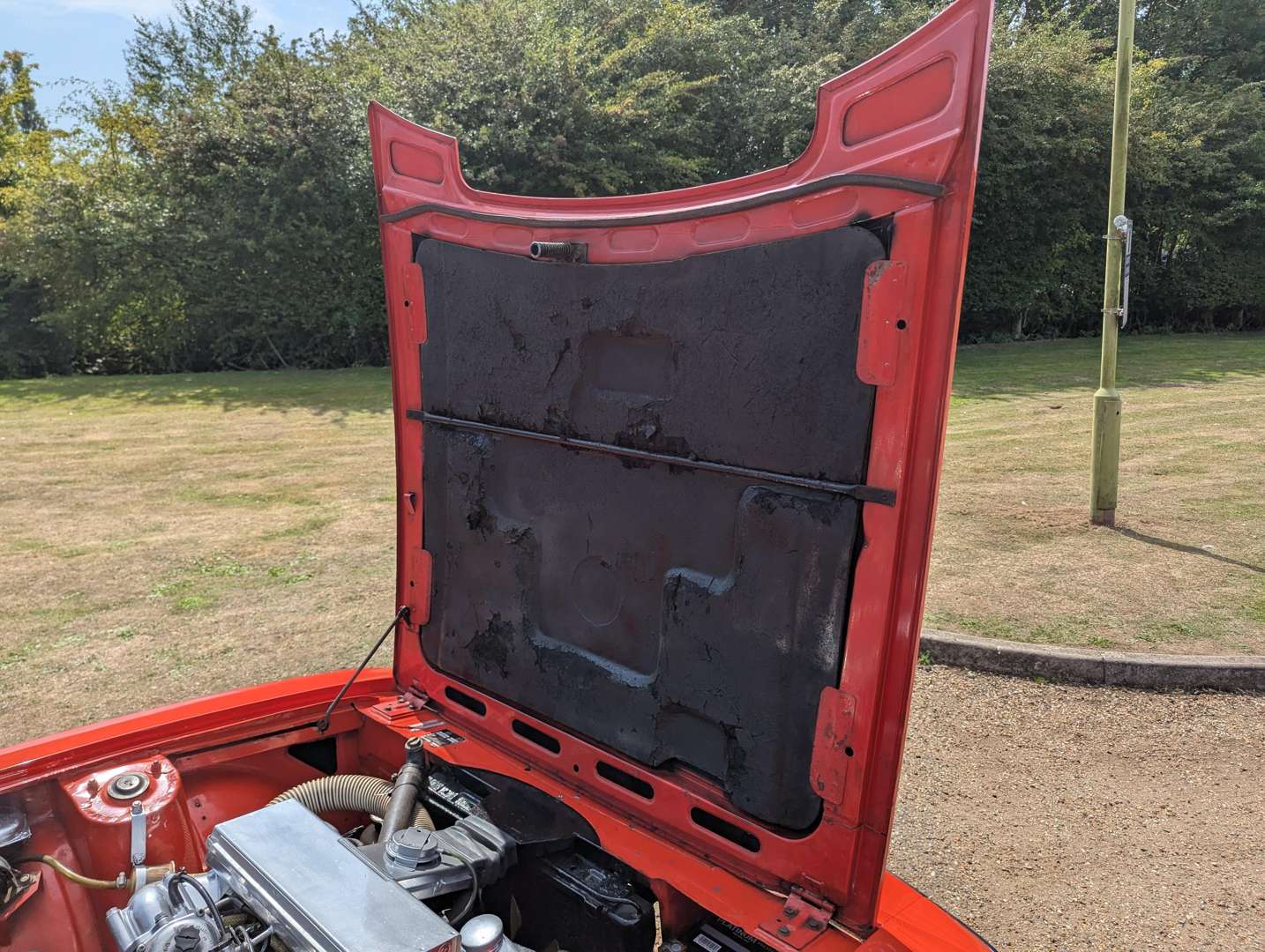 <p>1972 TRIUMPH STAG</p>