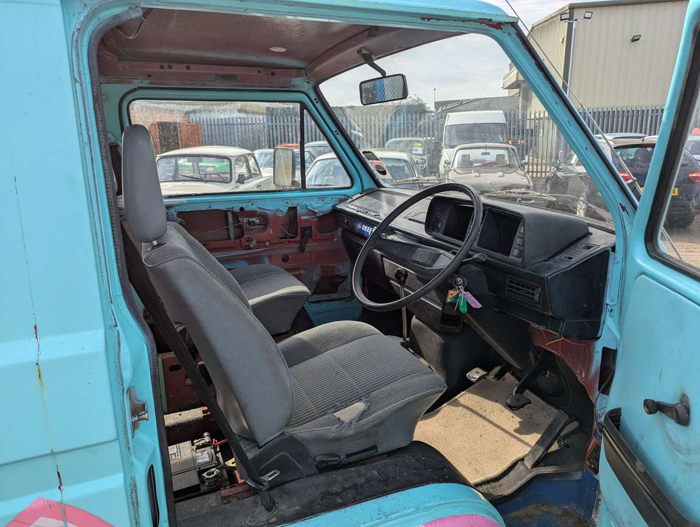 <p>1988 VW TRANSPORTER T25</p>