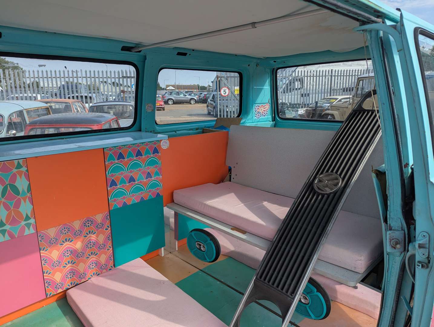 <p>1988 VW TRANSPORTER T25</p>