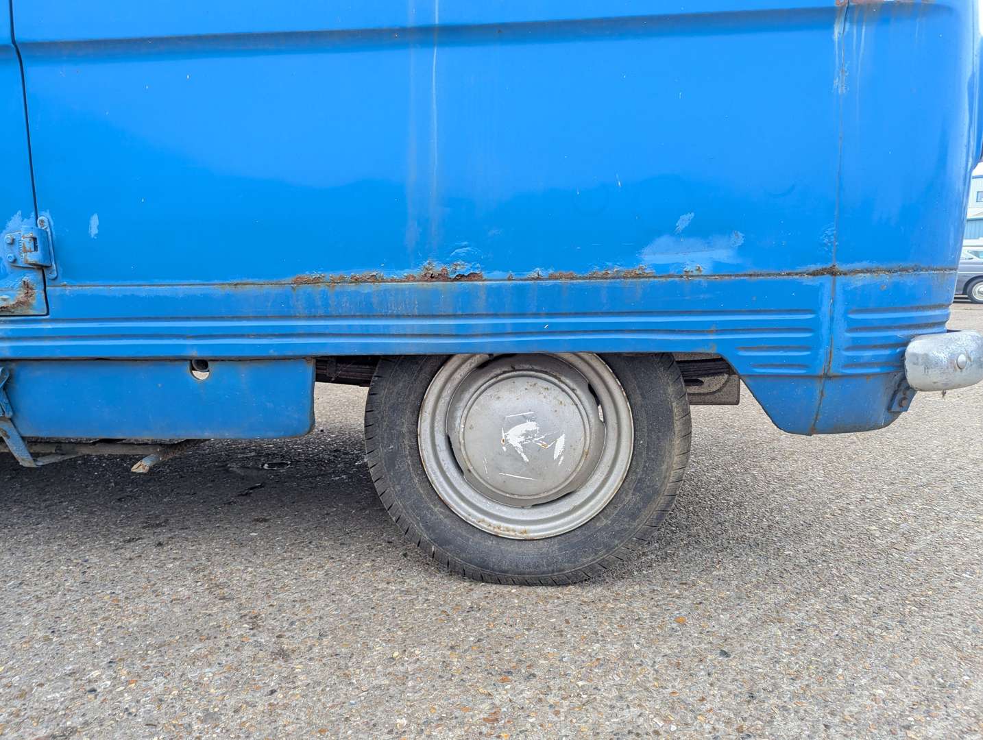 <p>1973 COMMER FC VAN</p>