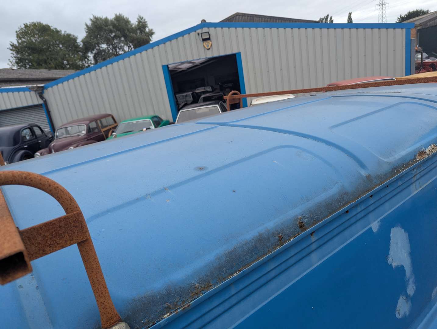 <p>1973 COMMER FC VAN</p>