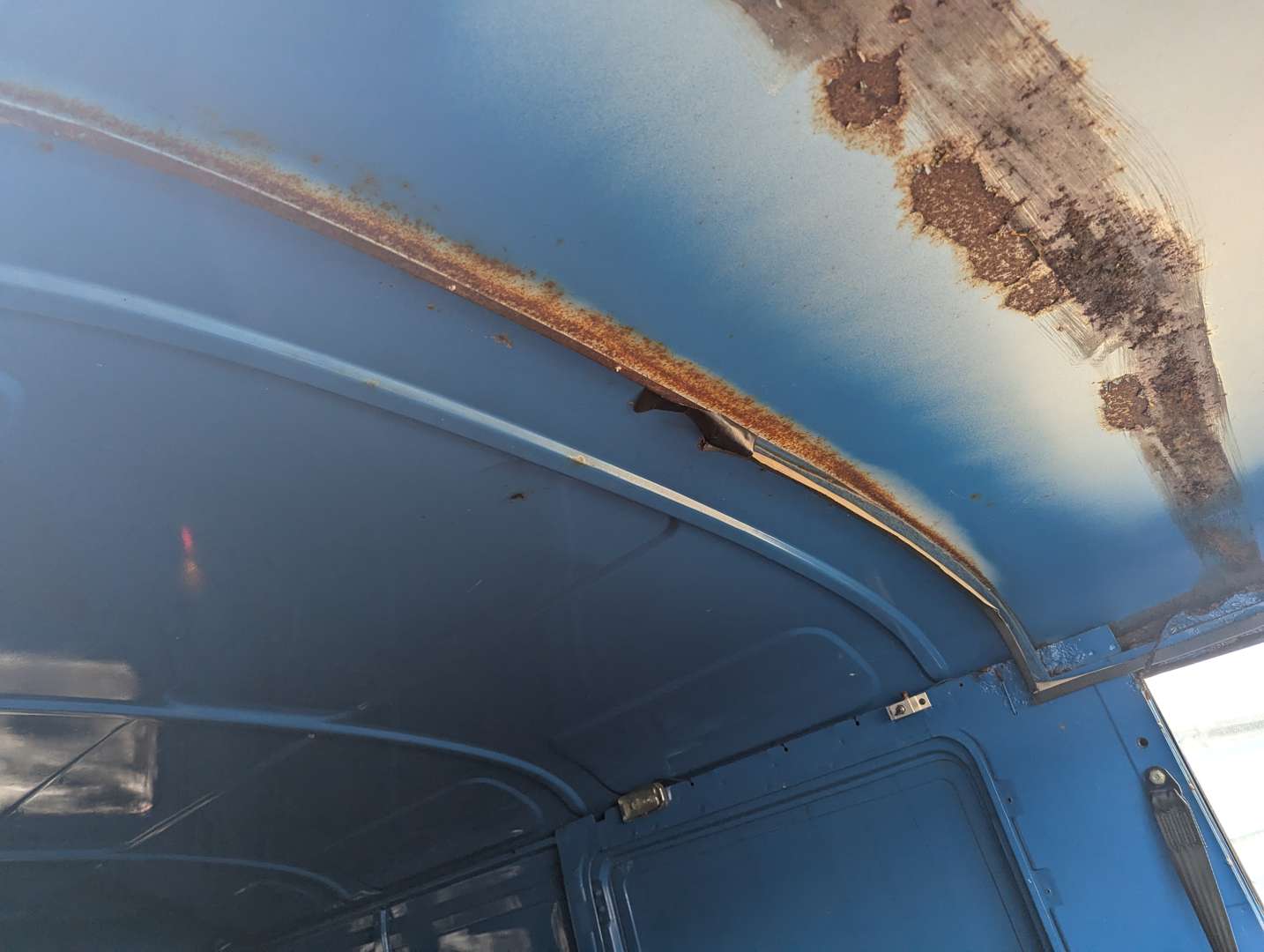 <p>1973 COMMER FC VAN</p>