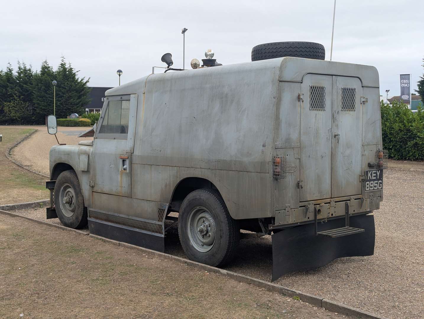 <p>1969 LAND ROVER SERIES IIA 109"</p>