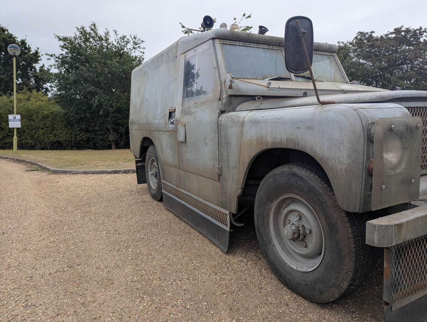 <p>1969 LAND ROVER SERIES IIA 109"</p>