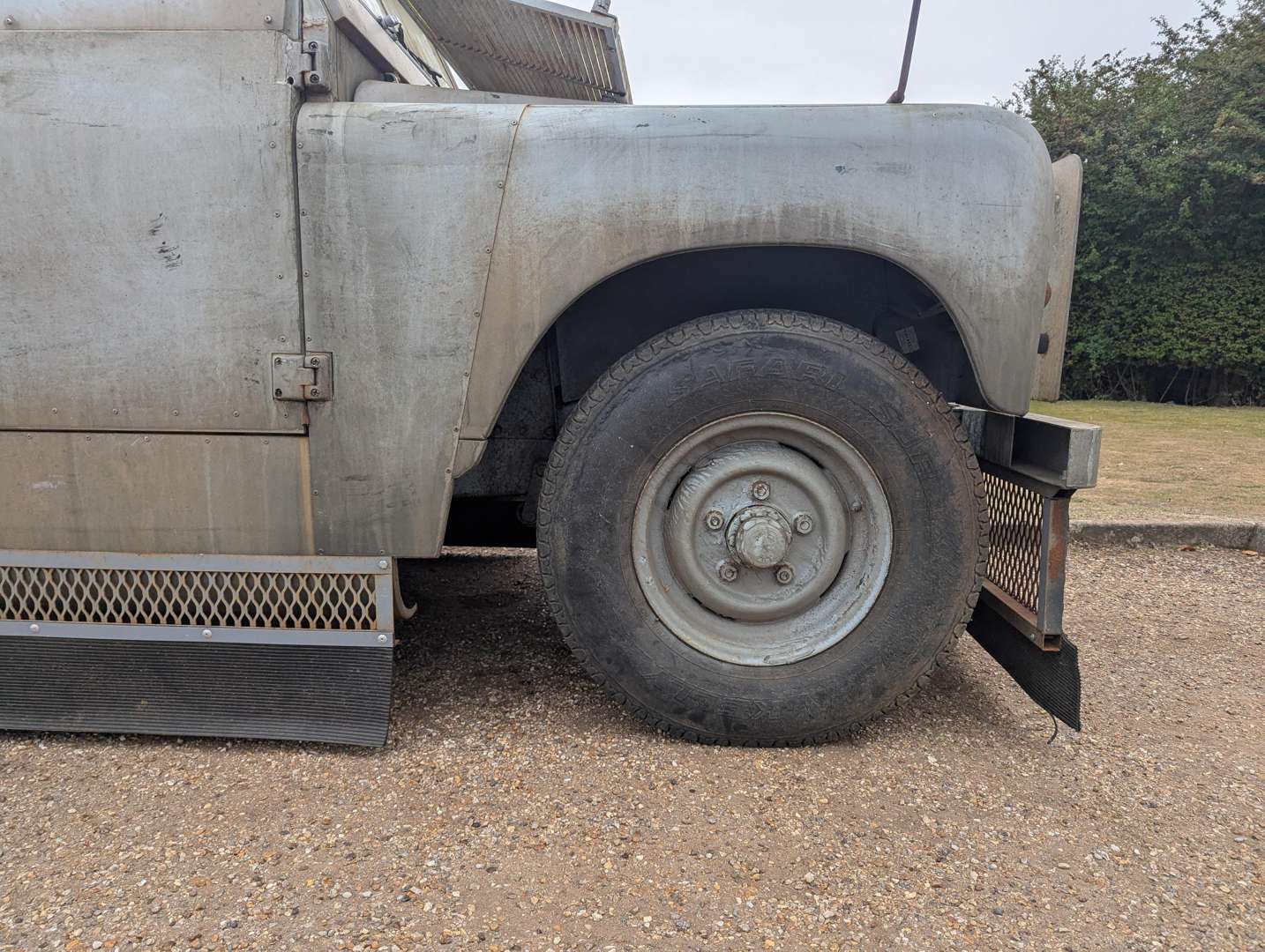 <p>1969 LAND ROVER SERIES IIA 109"</p>