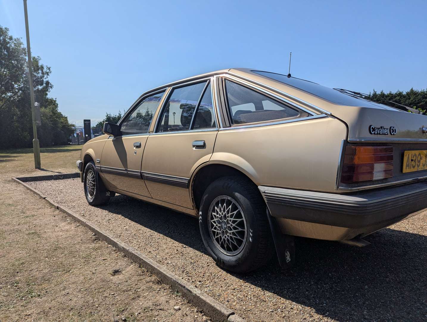 <p>1984 VAUXHALL CAVALIER CD 1.8E</p>