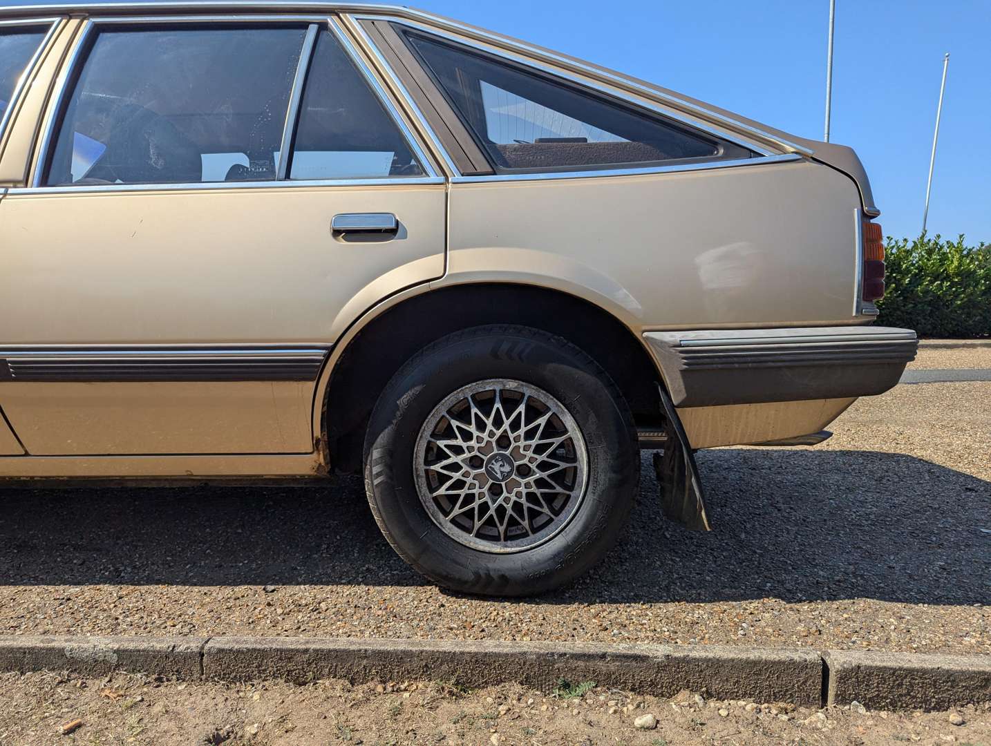 <p>1984 VAUXHALL CAVALIER CD 1.8E</p>
