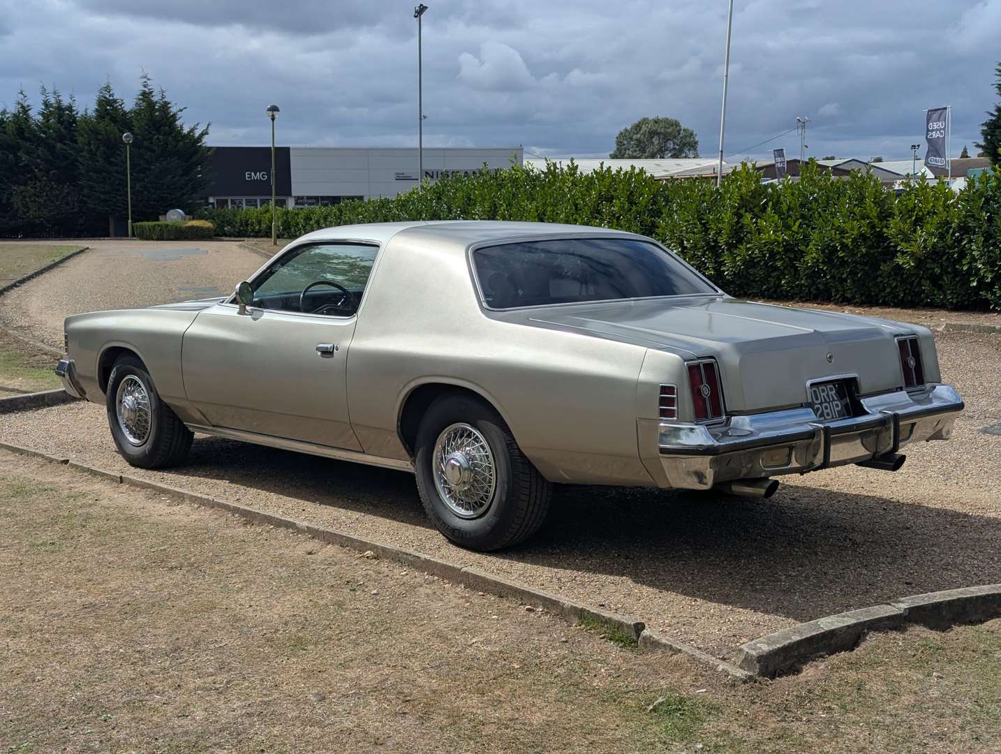 <p>1976 CHRYSLER CORDOBA COUPE LHD</p>