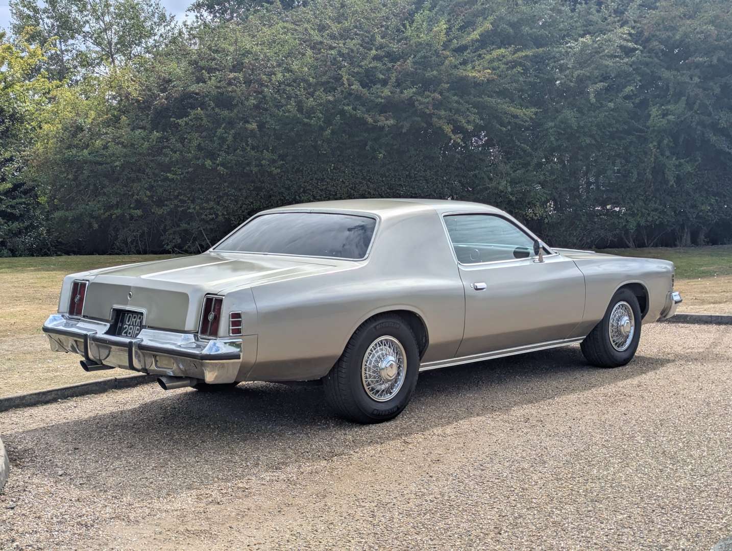 <p>1976 CHRYSLER CORDOBA COUPE LHD</p>