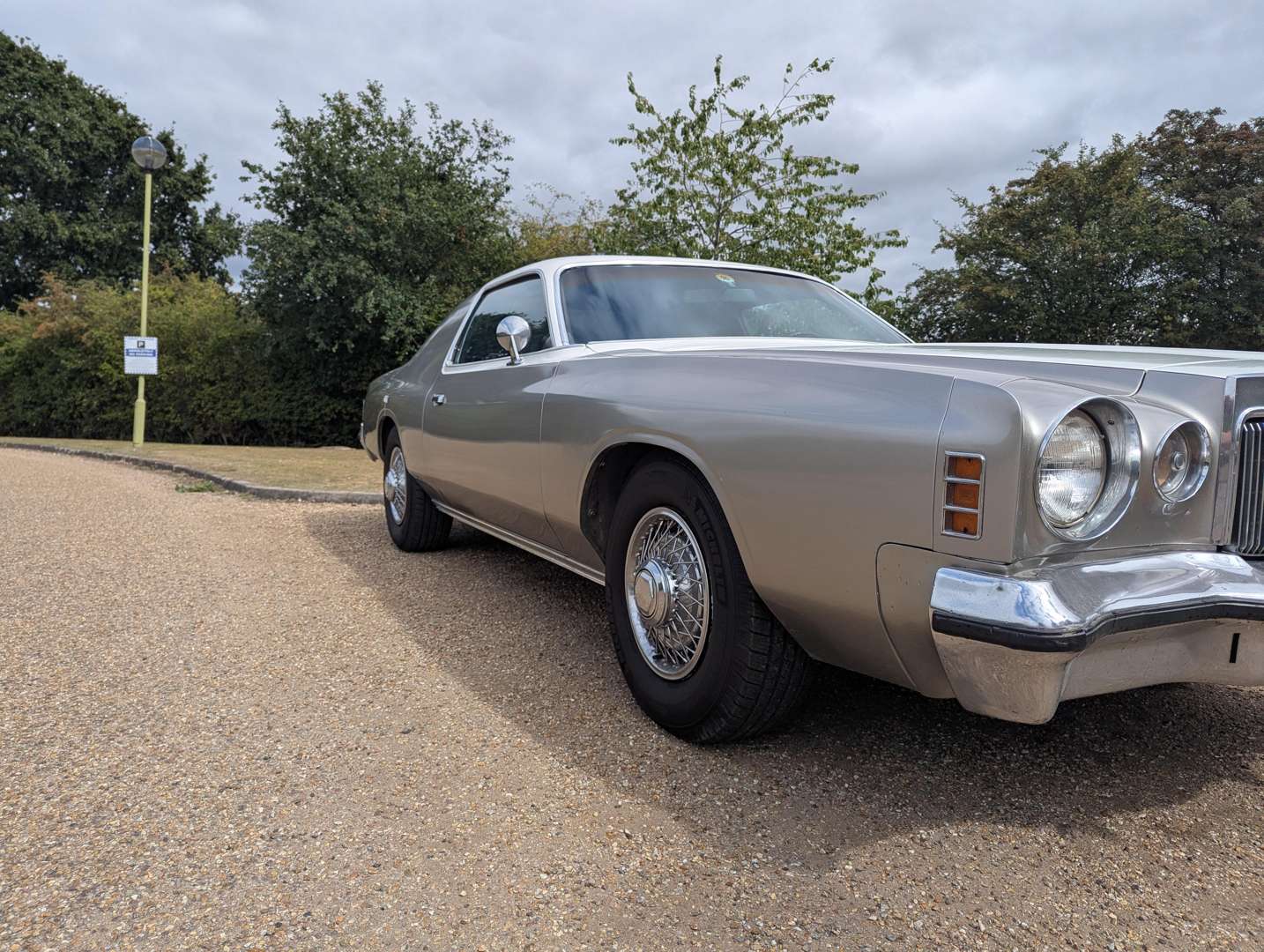 <p>1976 CHRYSLER CORDOBA COUPE LHD</p>