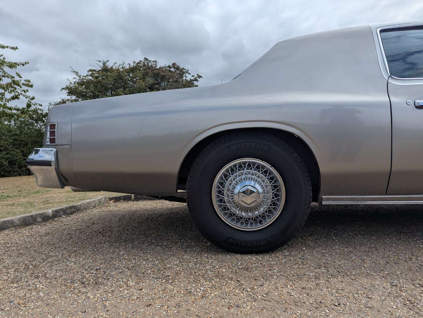 <p>1976 CHRYSLER CORDOBA COUPE LHD</p>