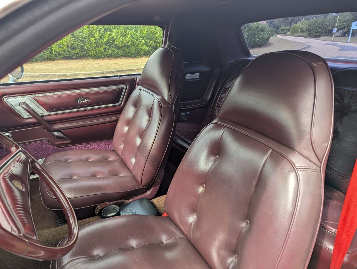 <p>1976 CHRYSLER CORDOBA COUPE LHD</p>