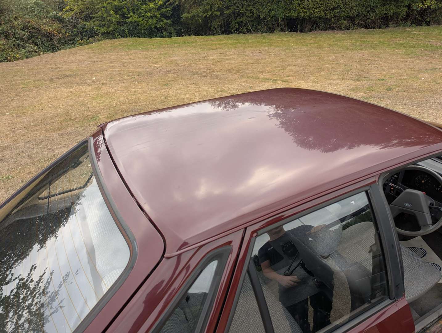 <p>1986 FORD ESCORT L</p>