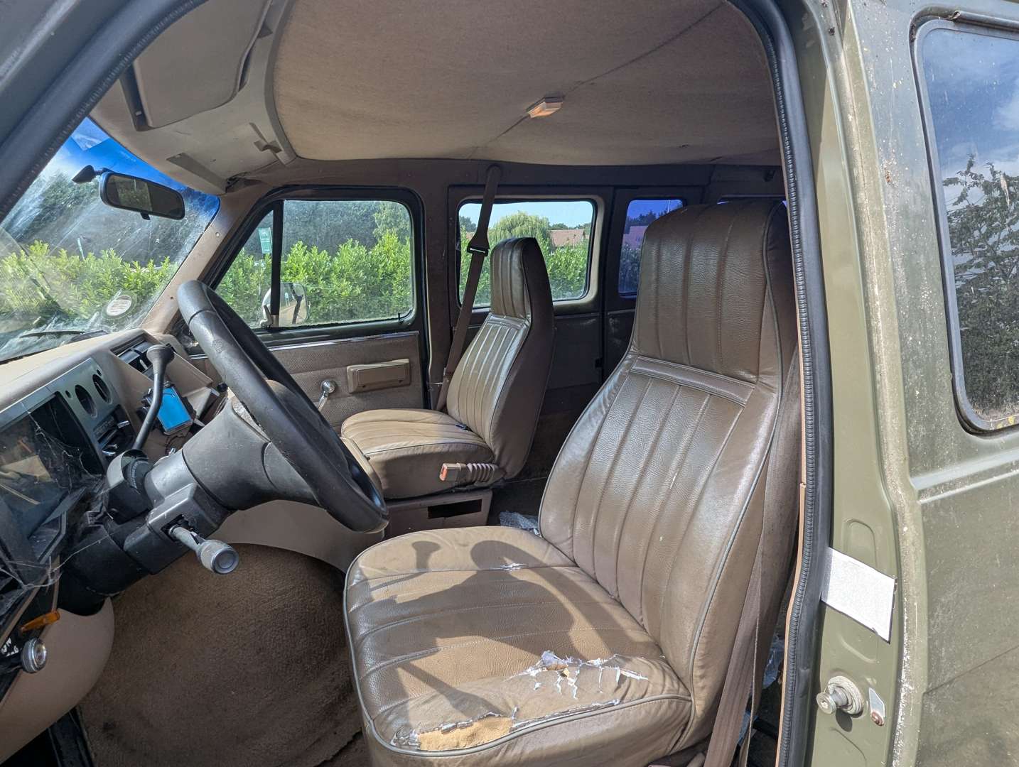 <p>1994 CHEVROLET GMC G30 VAN LHD</p>