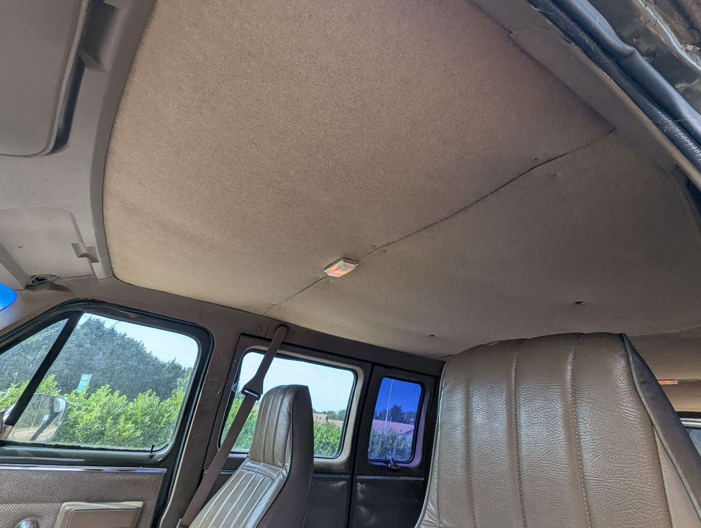 <p>1994 CHEVROLET GMC G30 VAN LHD</p>