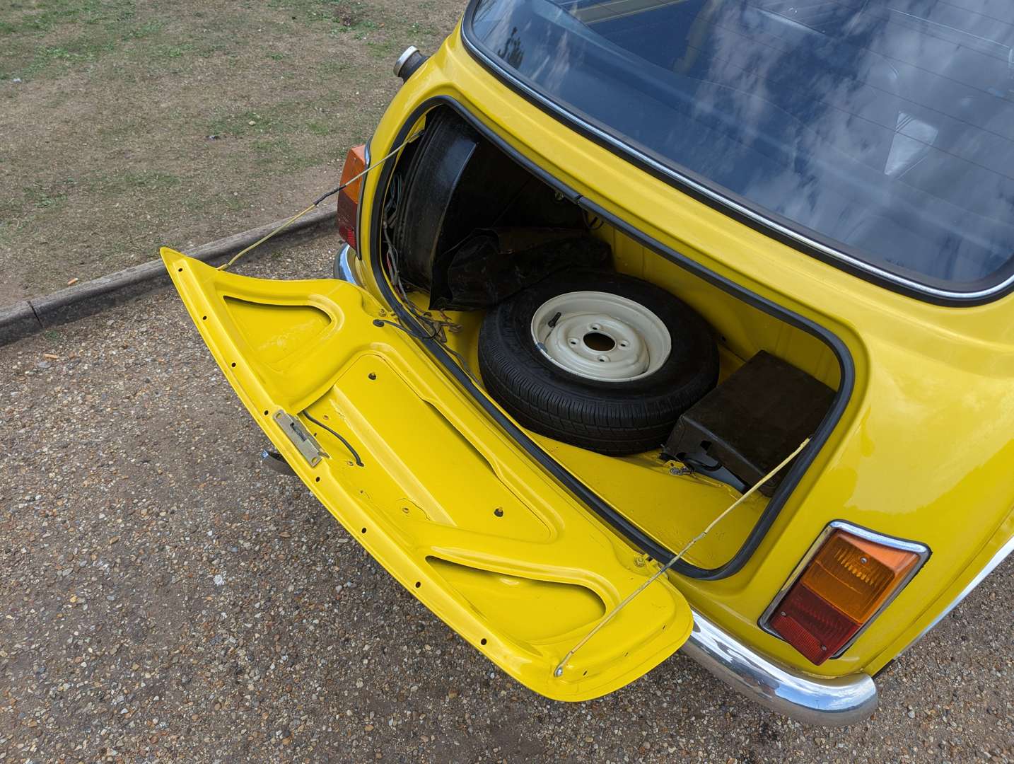 <p>1978 LEYLAND MINI 850</p>