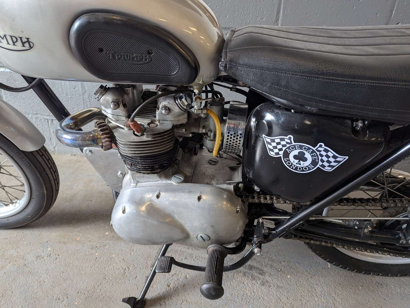 <p>1961 TRIUMPH CAFE RACER</p>