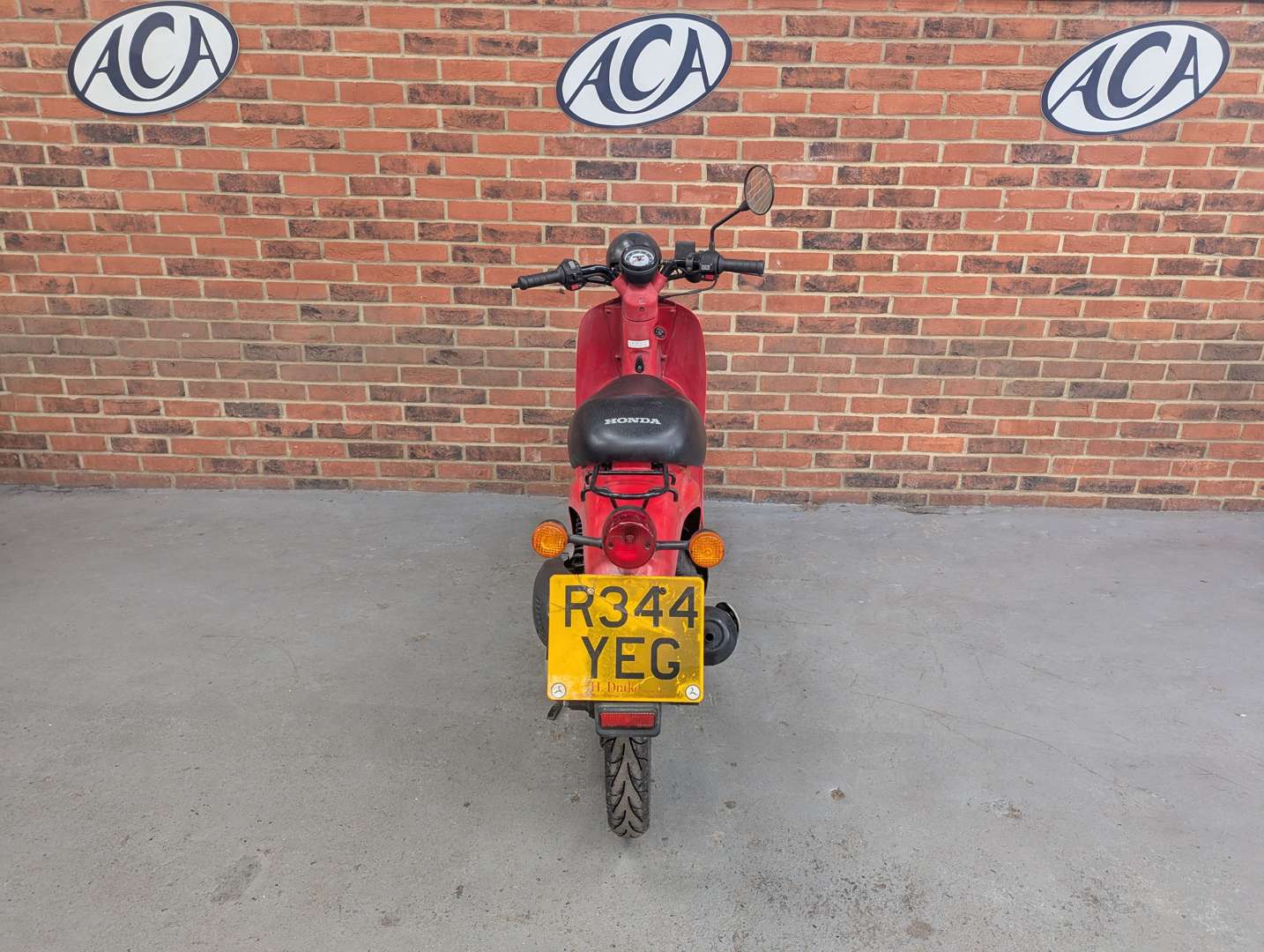 <p>1997 HONDA SGX50</p>