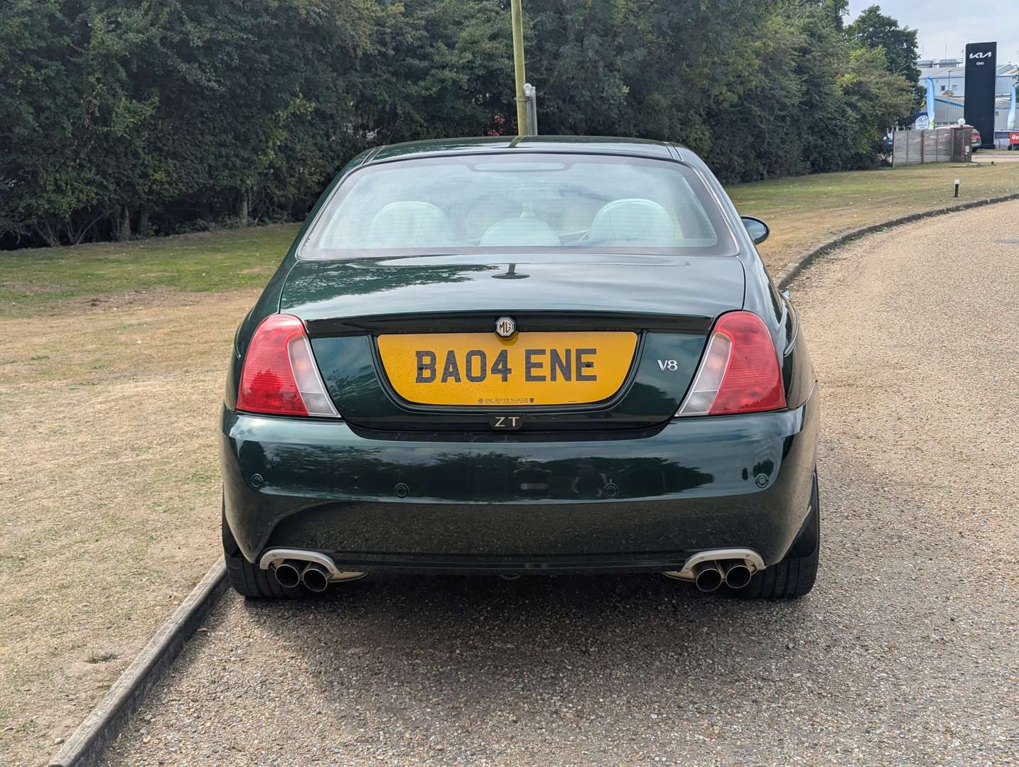 <p>2004 MG ZT SE V8 260 19,335 MILES&nbsp;</p>