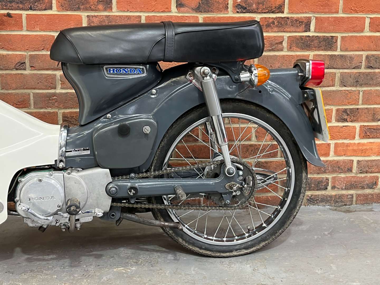 <p>1980 HONDA C90</p>