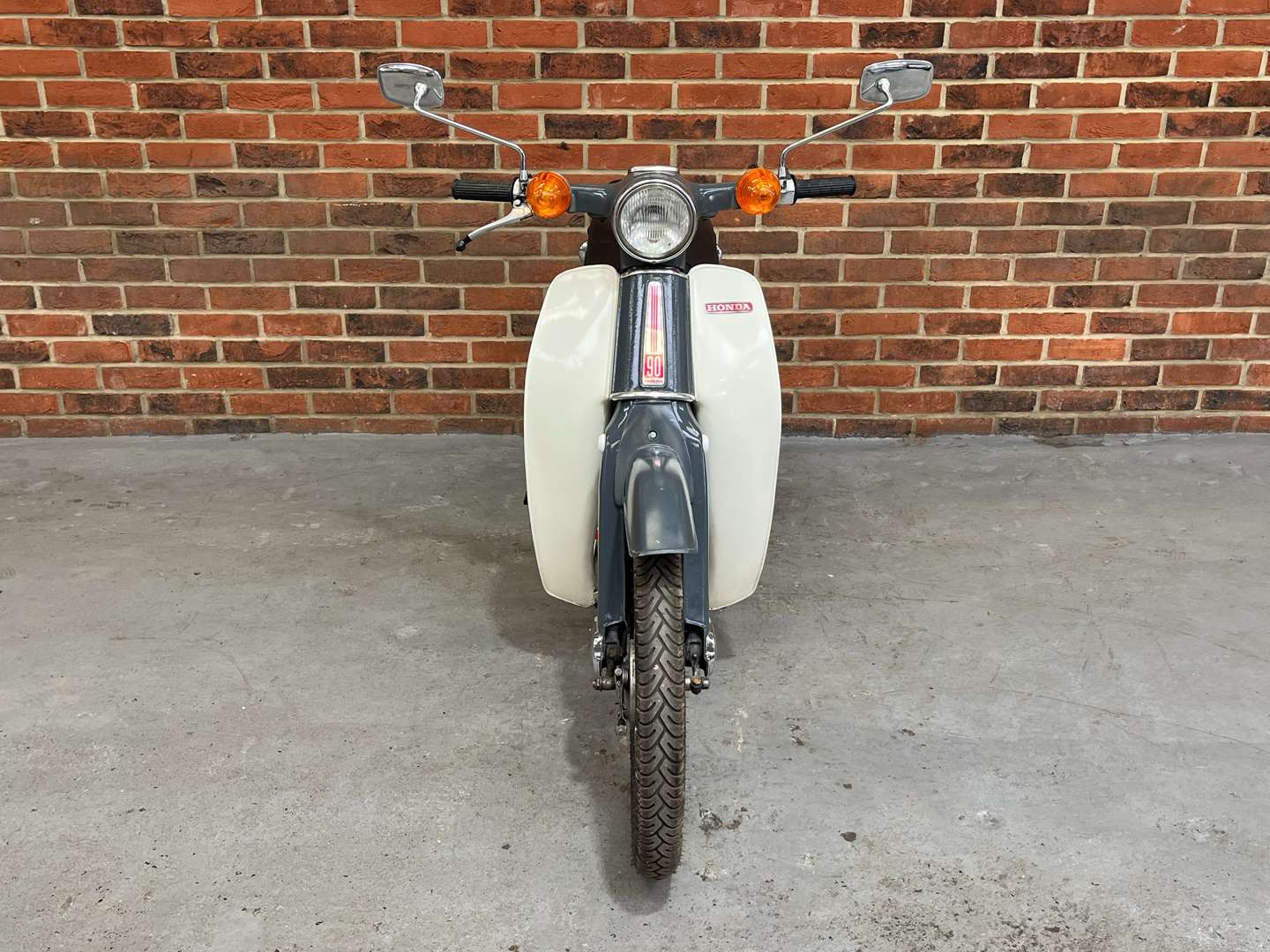 <p>1980 HONDA C90</p>