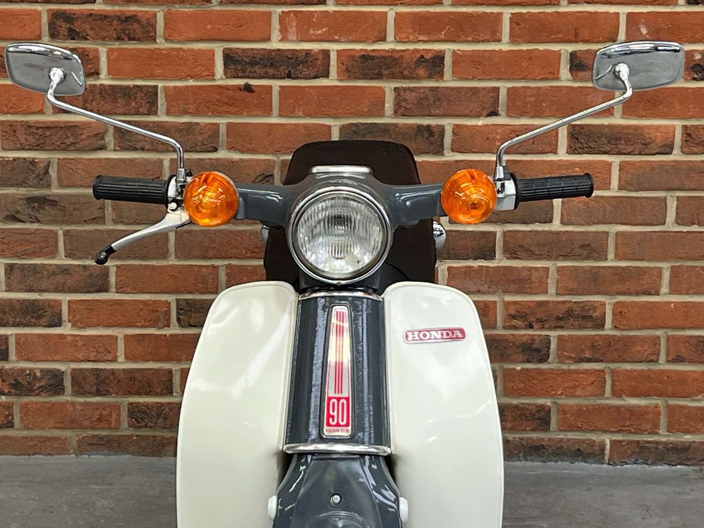 <p>1980 HONDA C90</p>