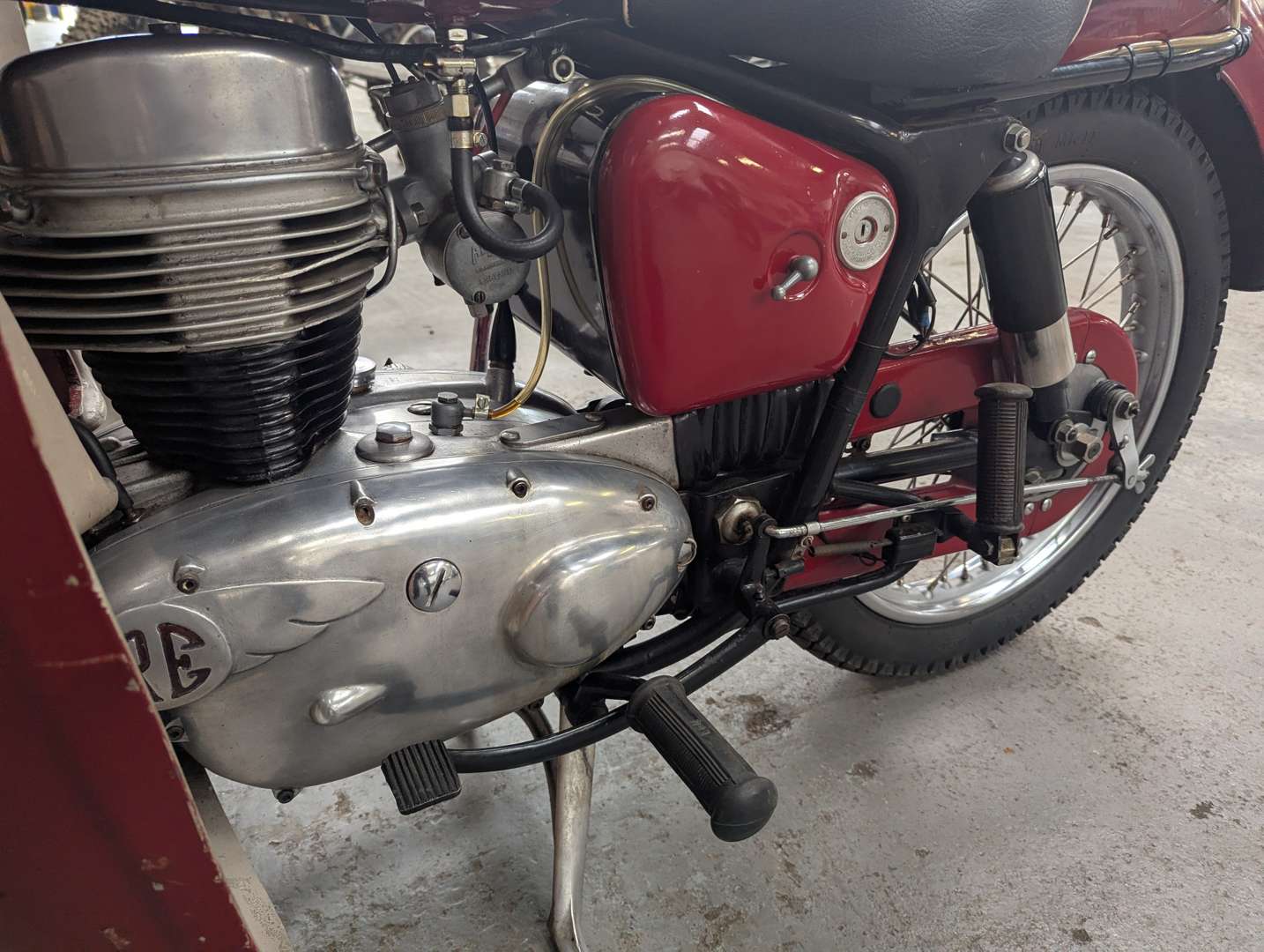 <p>1958 ROYAL ENFIELD CLIPPER AIRFLOW</p>