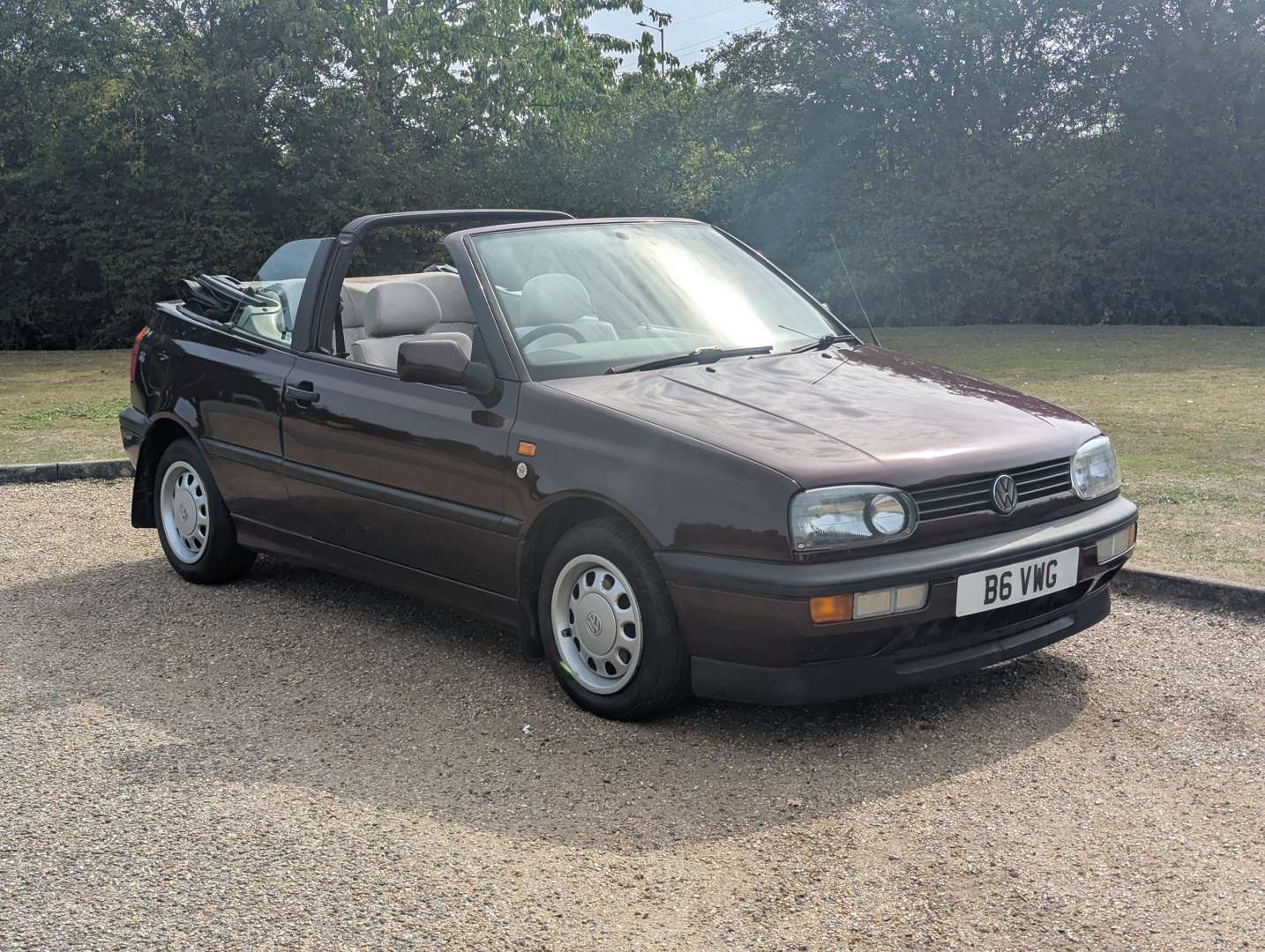 <p>1994 VW GOLF CABRIOLET</p>
