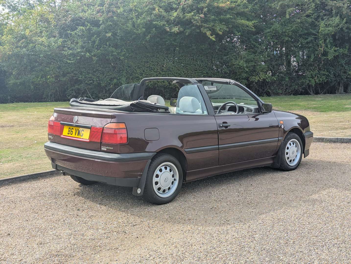<p>1994 VW GOLF CABRIOLET</p>
