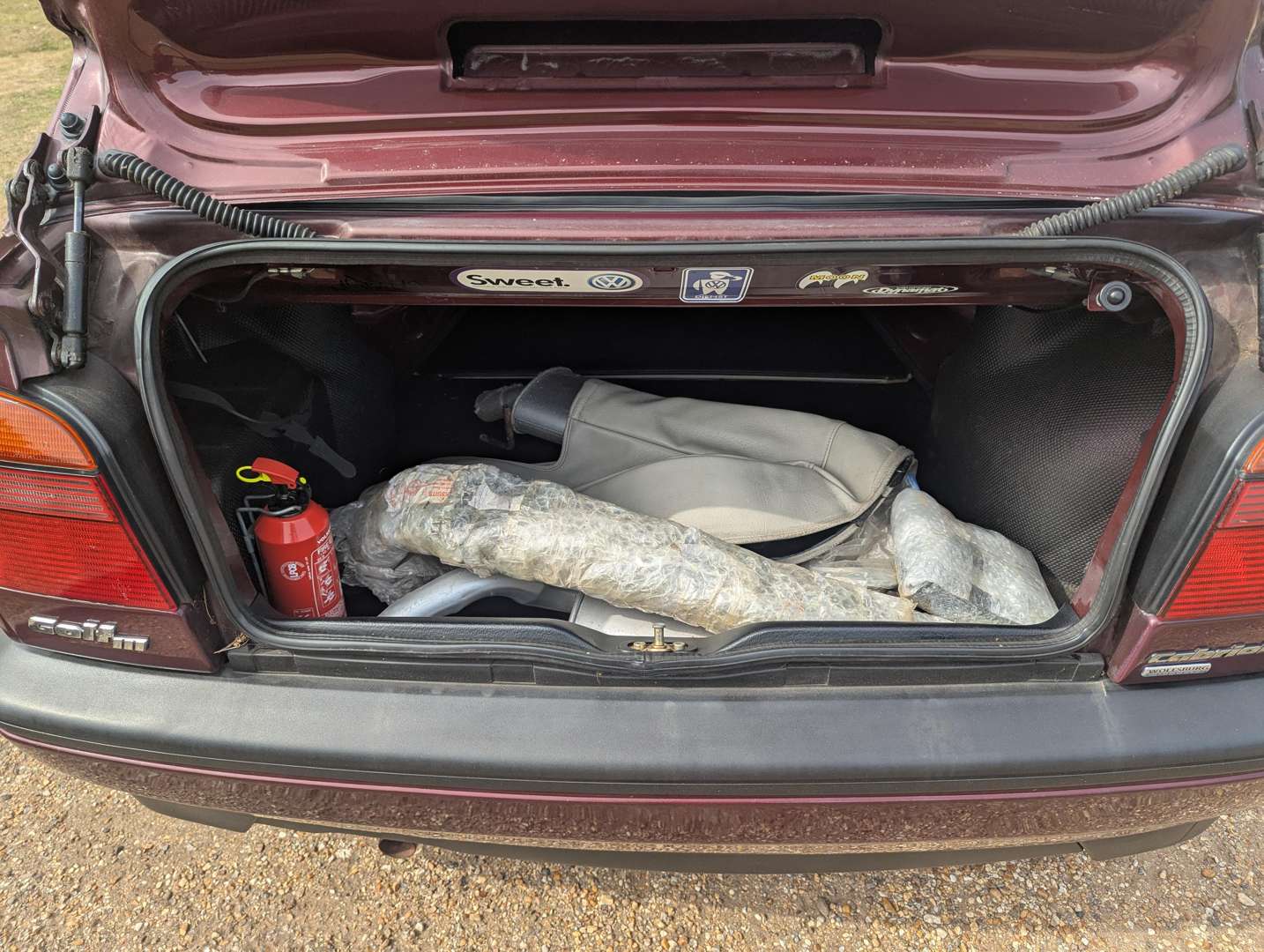 <p>1994 VW GOLF CABRIOLET</p>