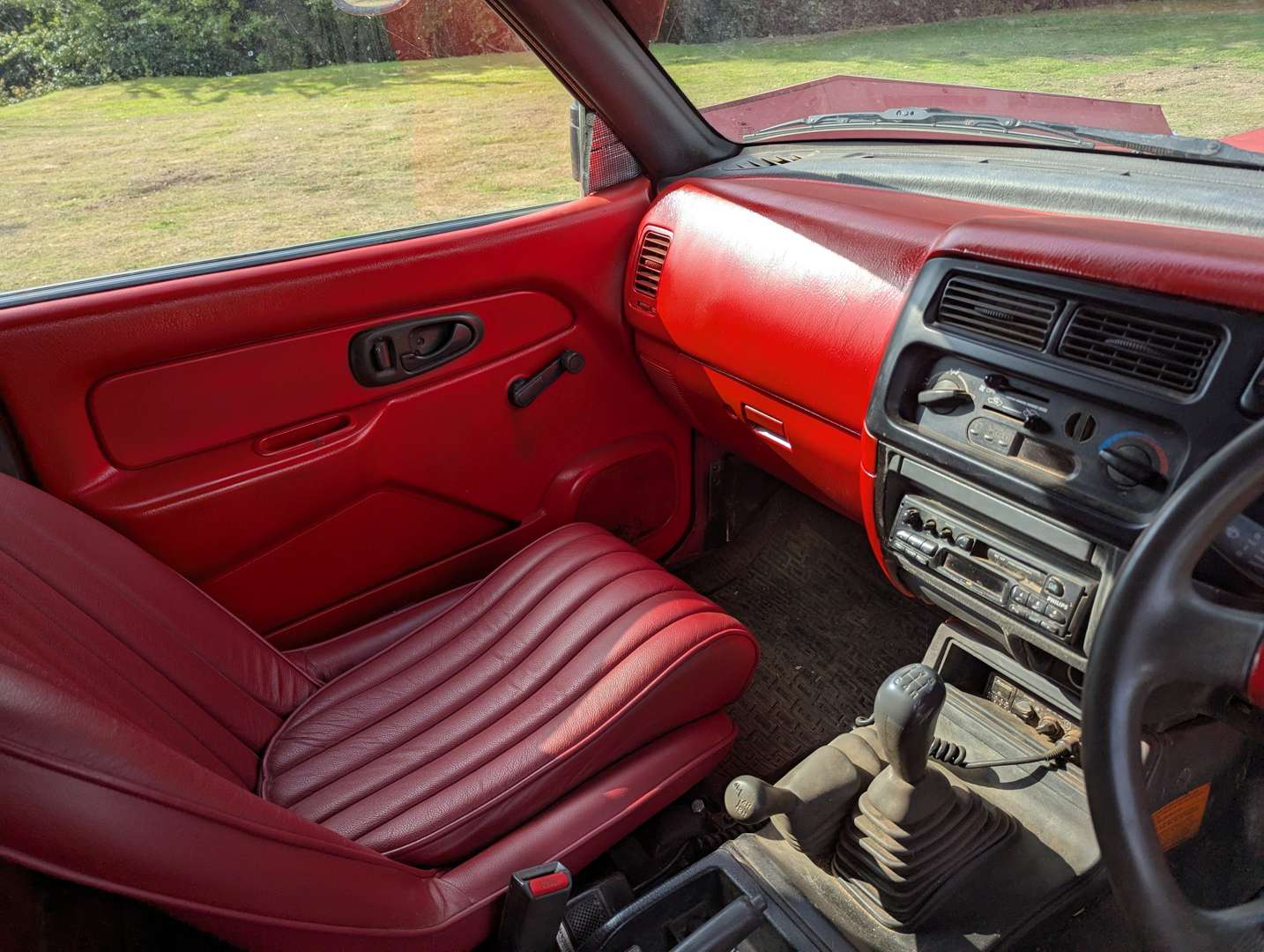 <p>2000 MITSUBISHI L200</p>