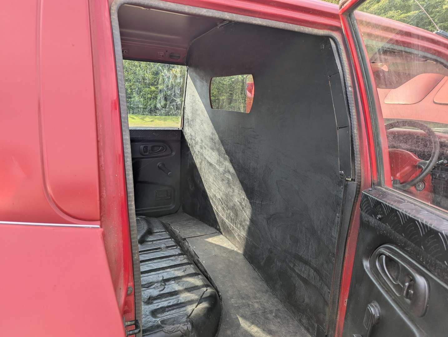 <p>2000 MITSUBISHI L200</p>