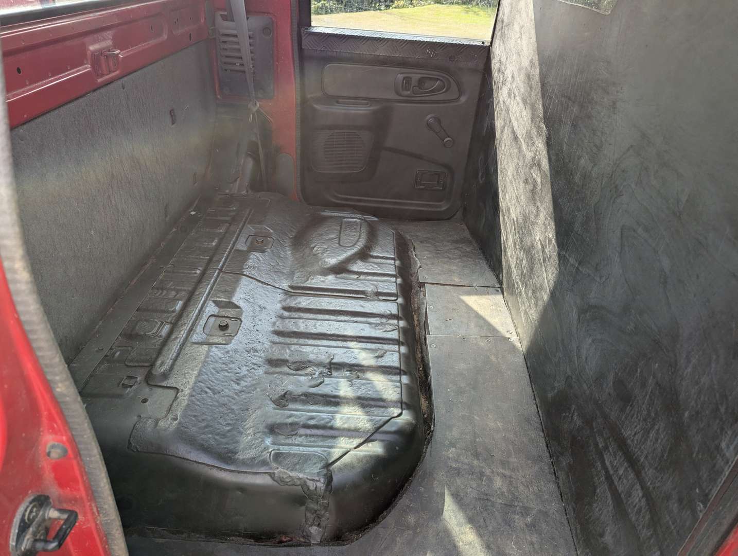 <p>2000 MITSUBISHI L200</p>