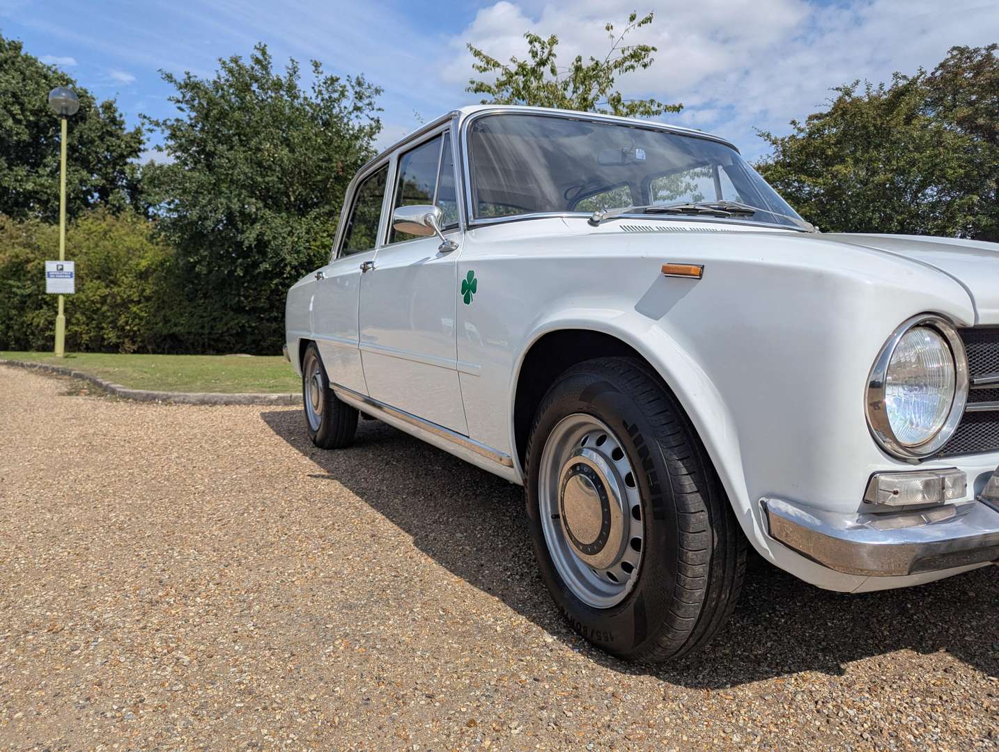 <p>1968 ALFA ROMEO GIULIA</p>