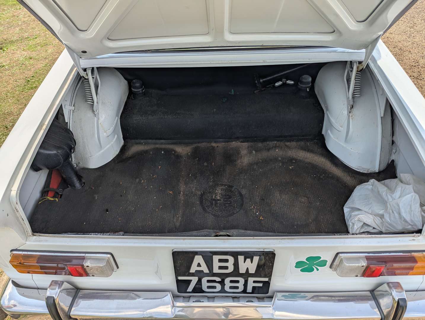 <p>1968 ALFA ROMEO GIULIA</p>