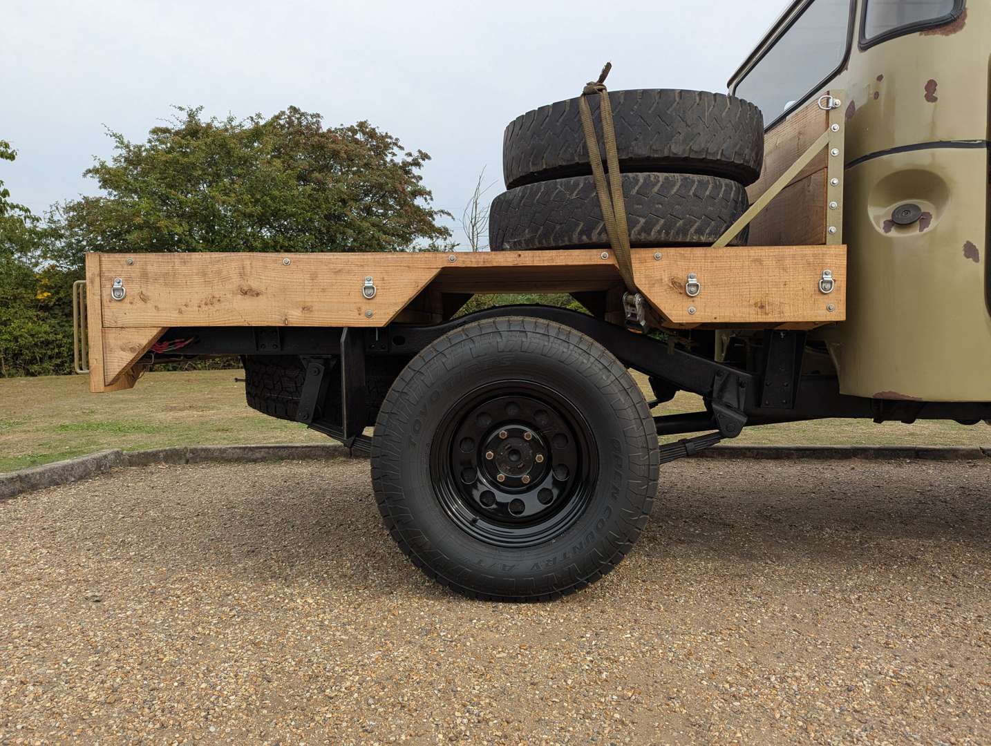 <p>1980 TOYOTA LAND CRUISER</p>