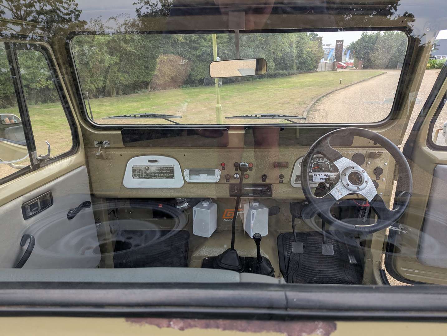 <p>1980 TOYOTA LAND CRUISER</p>