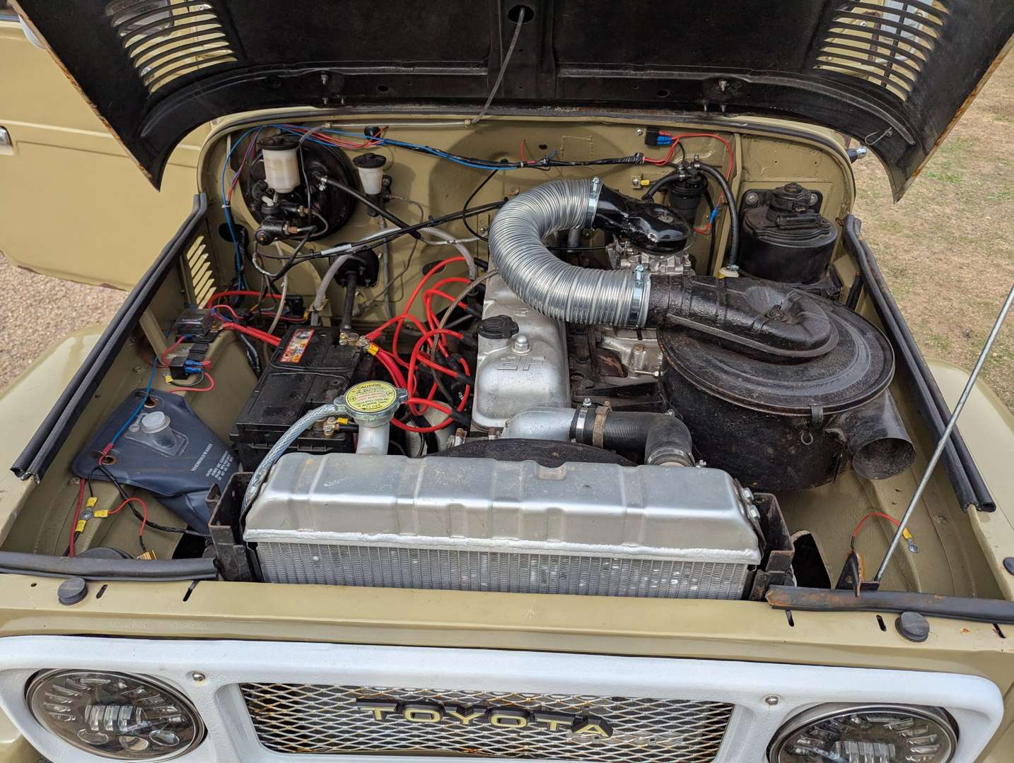 <p>1980 TOYOTA LAND CRUISER</p>