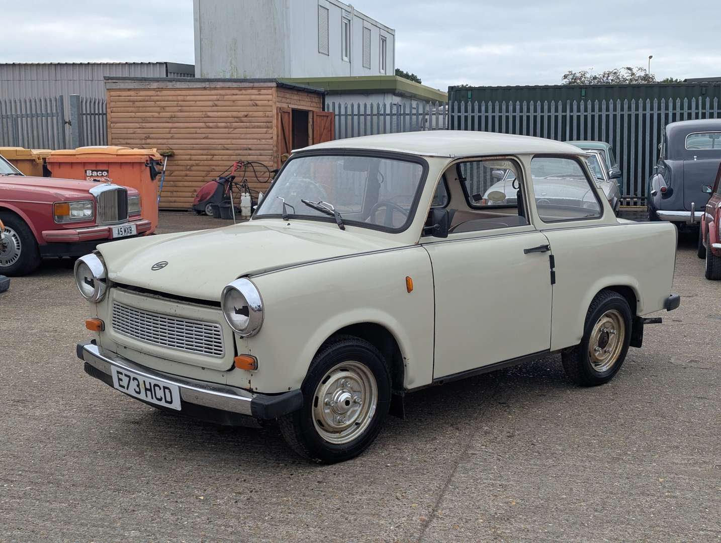 <p>1988 TRABANT 601 S LHD</p>