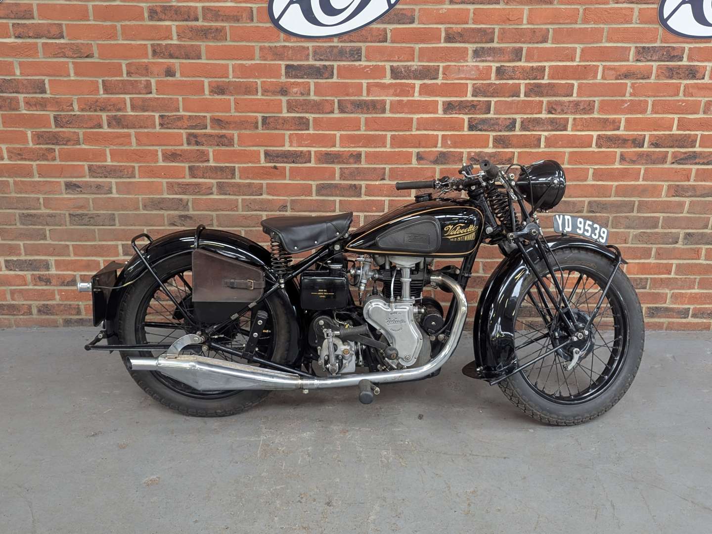 <p>1933 VELOCETTE MOV 250</p>