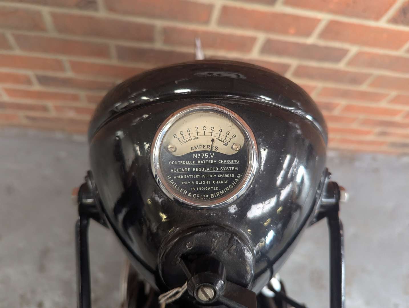 <p>1933 VELOCETTE MOV 250</p>