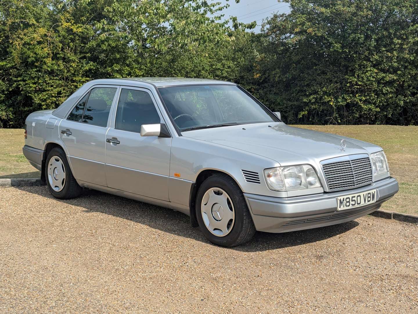 <p>1995 MERCEDES E300 D AUTO</p>
